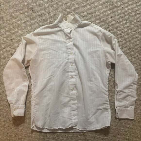 Three (3) pack of equestrian show blouses and Two (2) removable collars - Picture 5 of 11